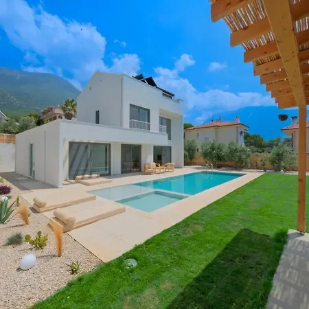 Neo With 2 Private Pools, Bbq, Jacuzzi&sauna Villa *