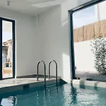 Neo With 2 Private Pools, Bbq, Jacuzzi And Sauna Βίλα