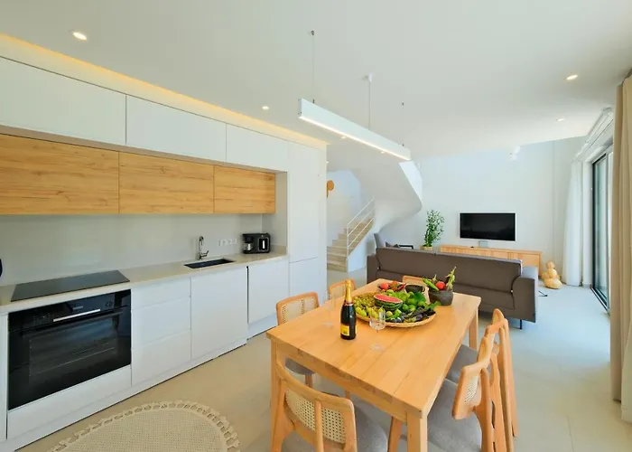 Vilă Neo With 2 Private Pools, Bbq, Jacuzzi And Sauna