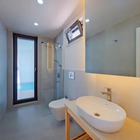 Neo With 2 Private Pools, Bbq, Jacuzzi And Sauna * Фетхие