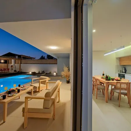 Neo With 2 Private Pools, Bbq, Jacuzzi And Sauna Вилла